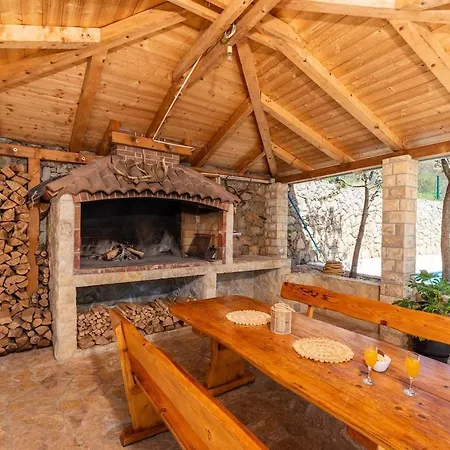 Ponar By Aneo Travel بيت للعطل Tribotinj