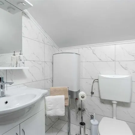 Ponar By Aneo Travel بيت للعطل Tribotinj